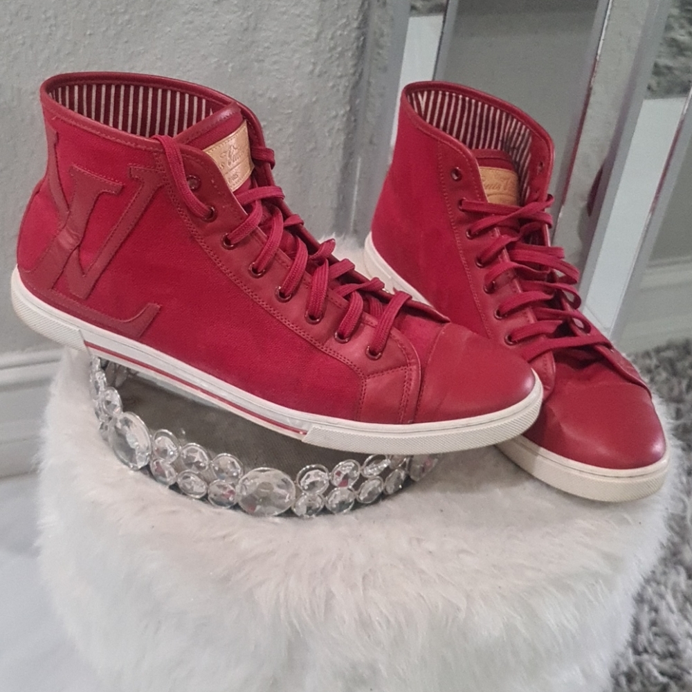 LV Sneakers Hi top